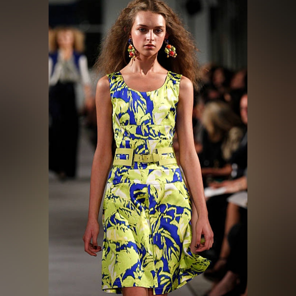 $4,000 OSCAR DE LA RENTA LIME BLUE SILK LINED RUNWAY DRESS US 10
